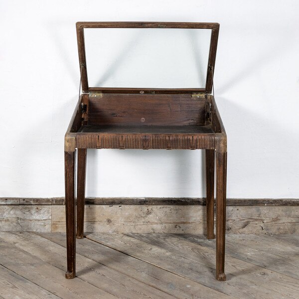 Display Table
